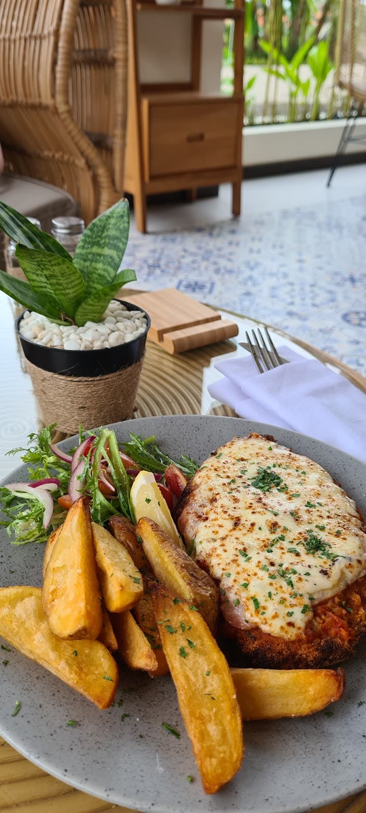 De Maison Bali Restaurant & Bar