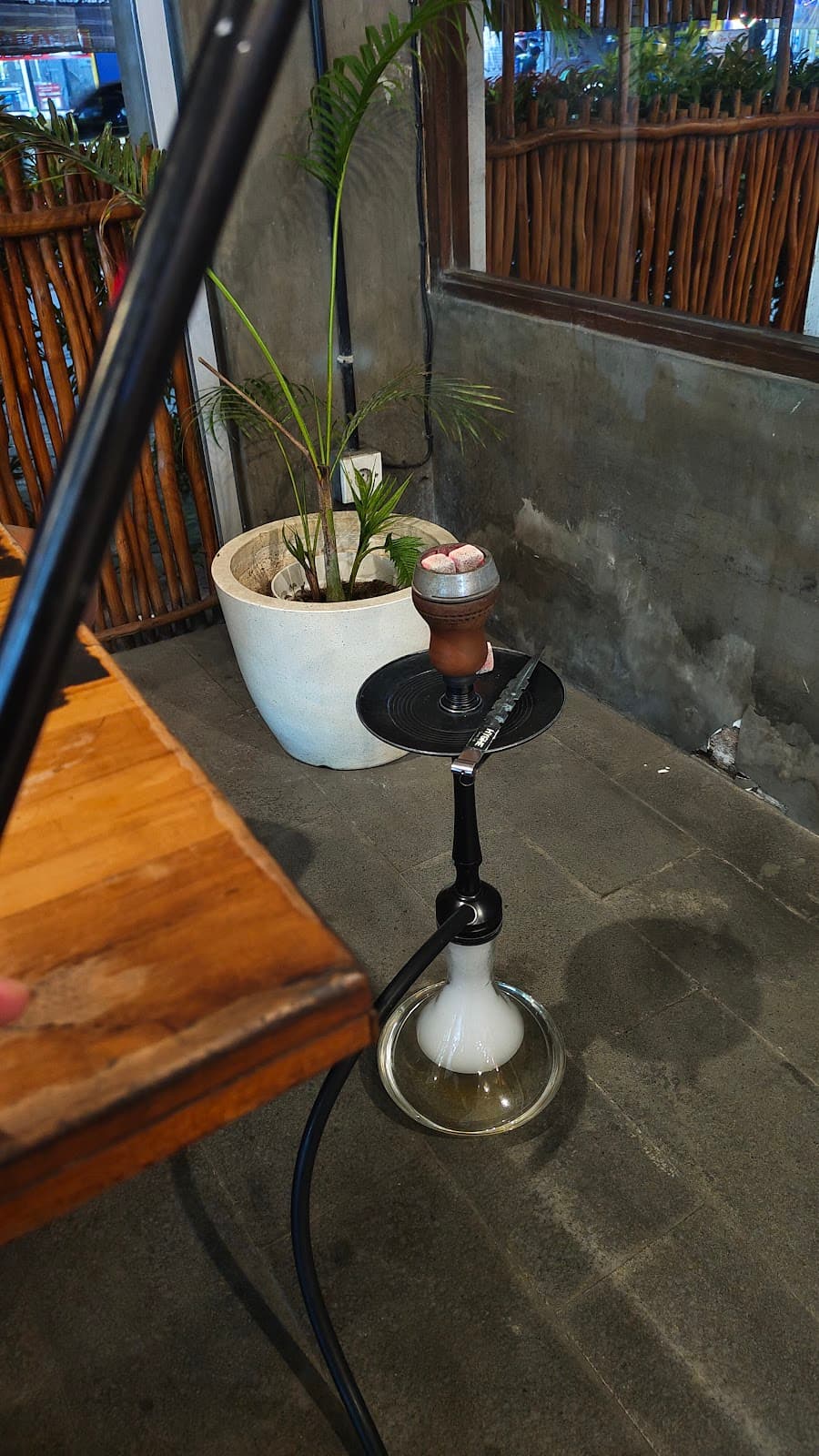 GLISTEN.SHISHA