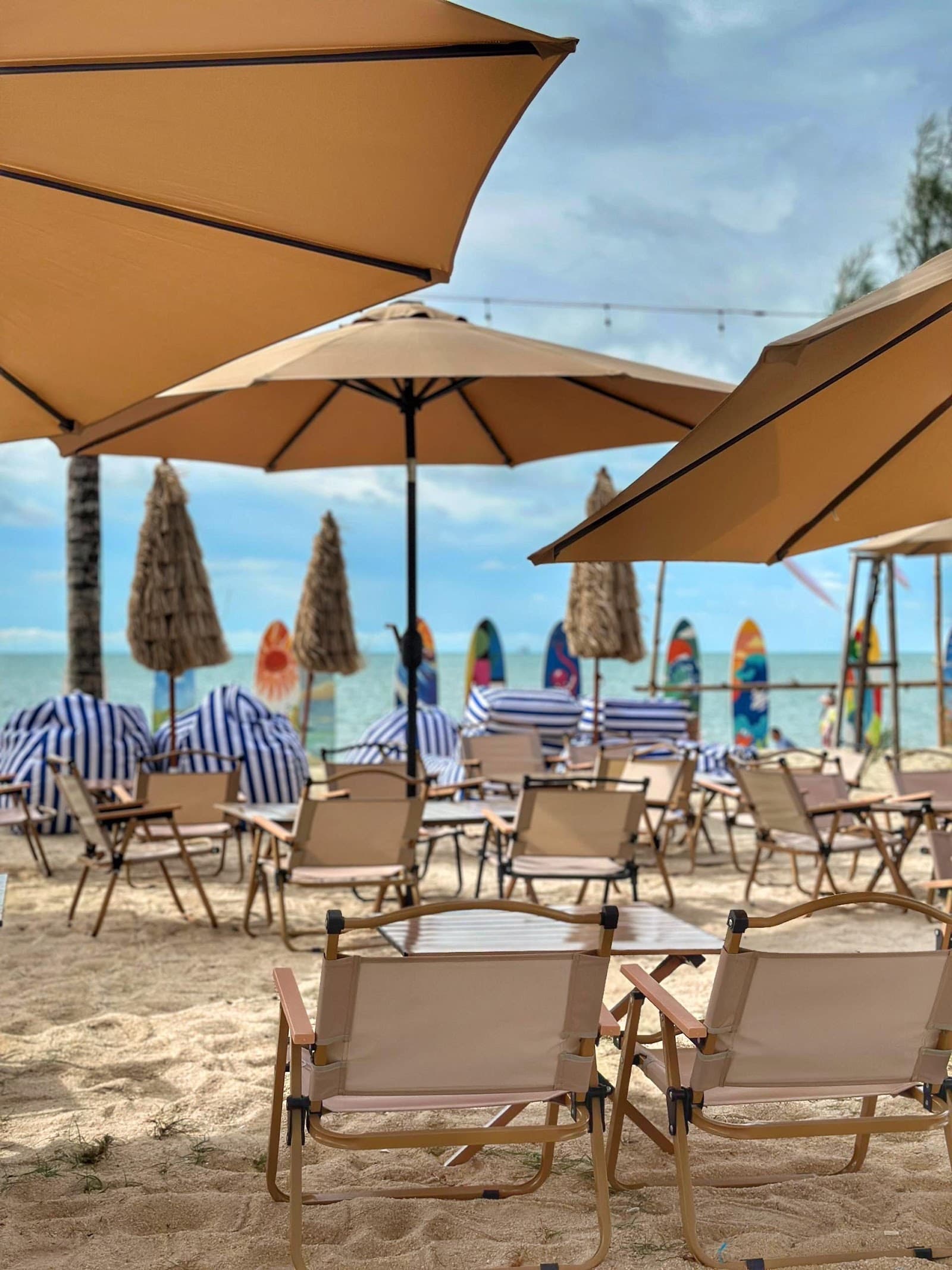 Old Sense Beach Bar