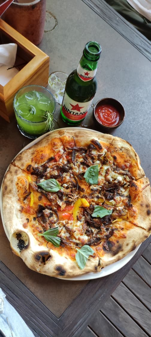 MOLO Restaurant & Bar