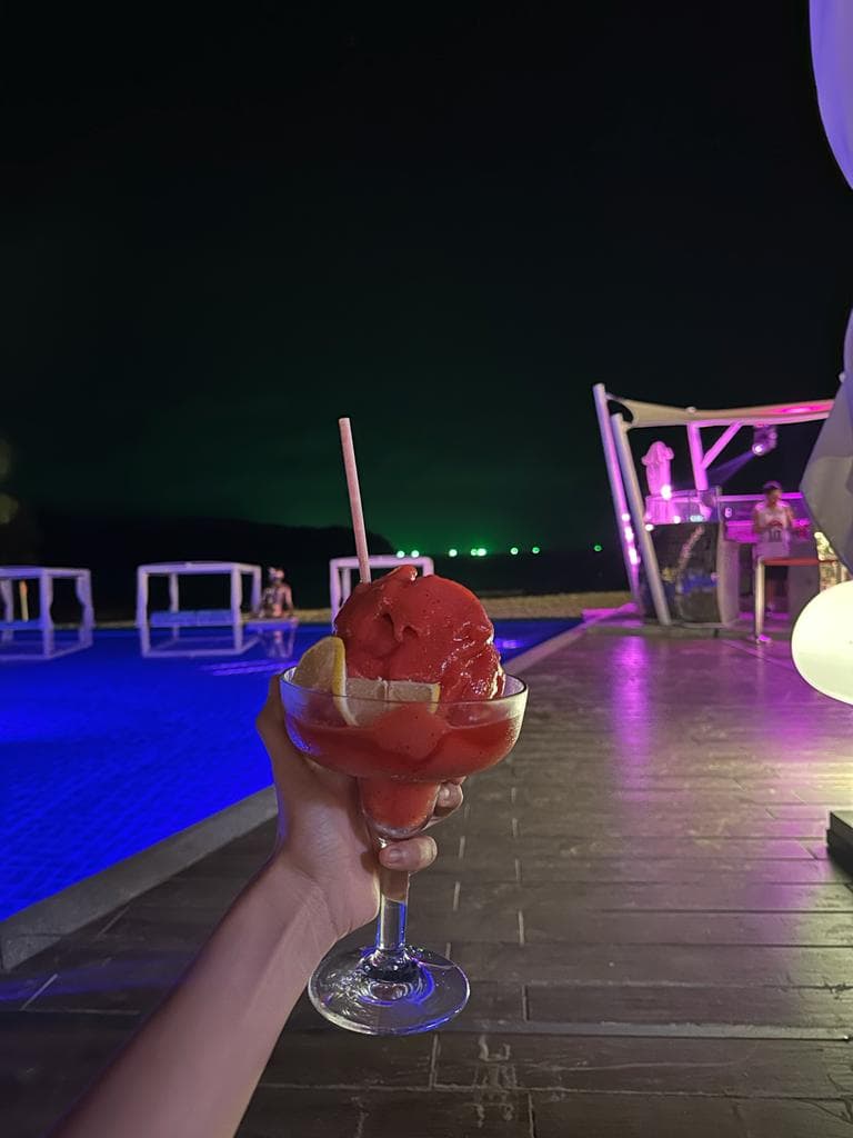 Huqaholiq at Dash Beach Club