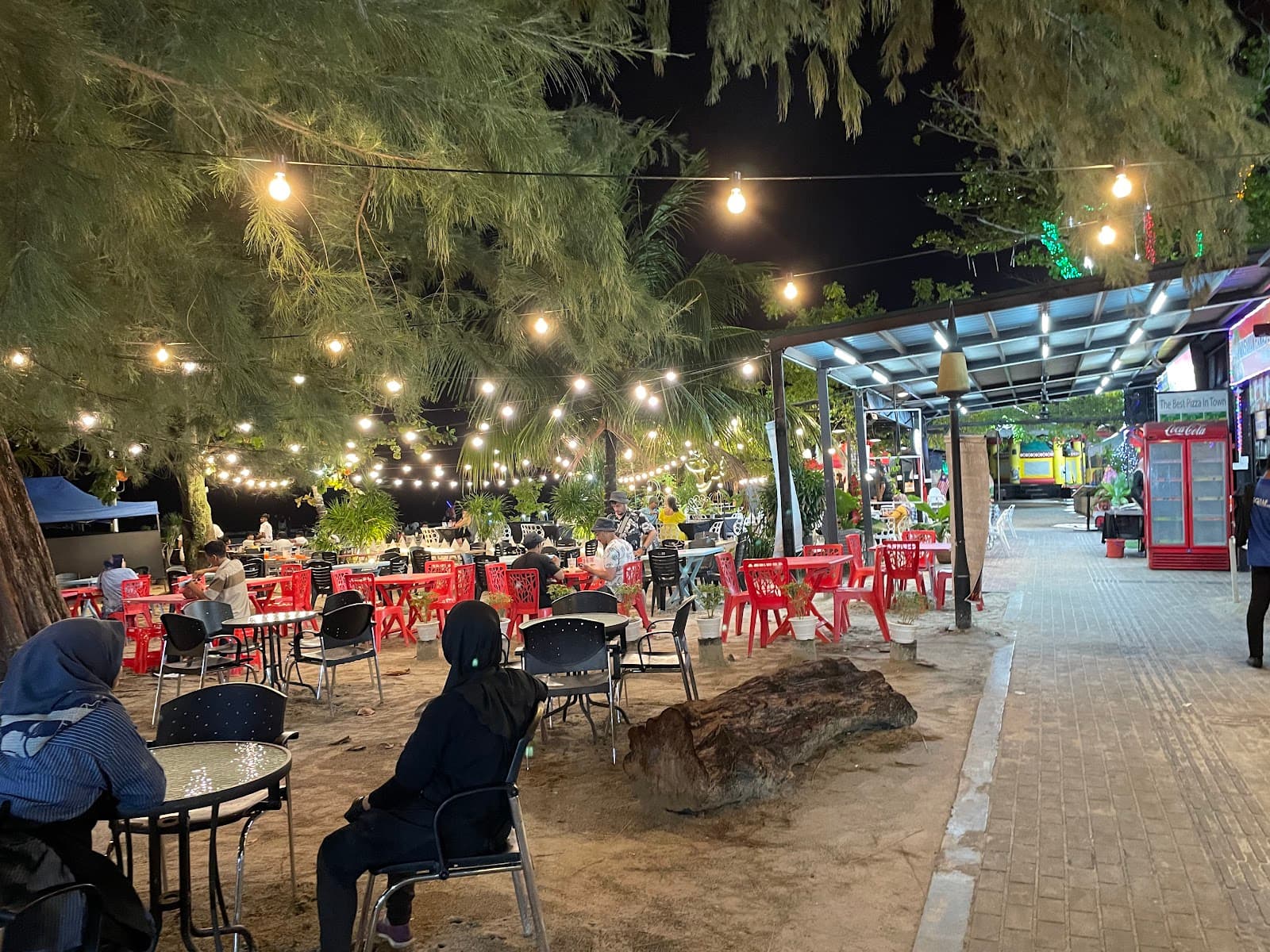 AnakHantuBeachBar