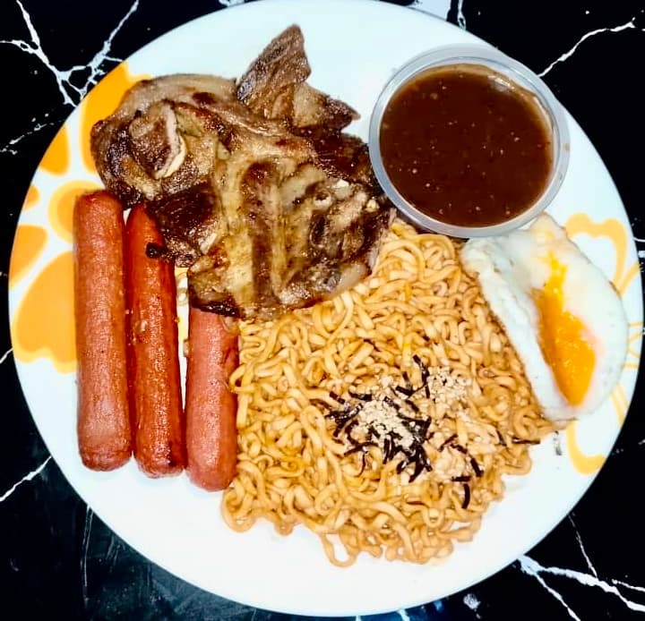 Avenue Bistro