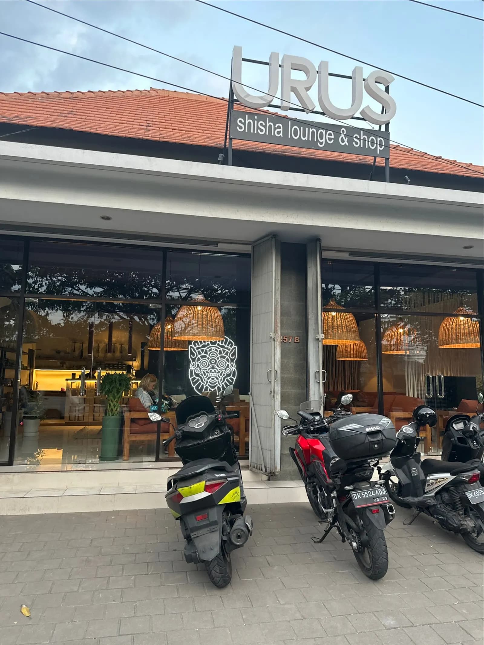 Urus Shisha Lounge - Shop and hookah cafe