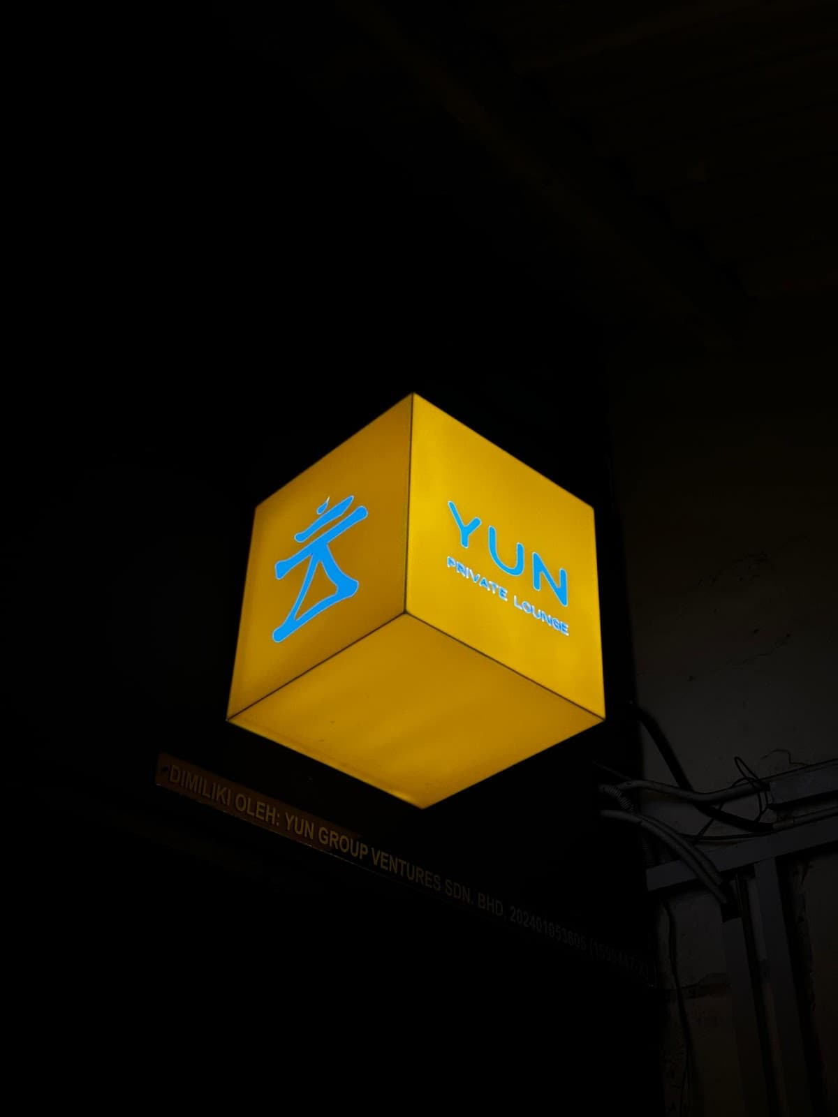 Yún • 云 Lounge and Bar